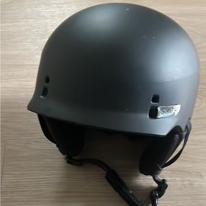 Smith ski/snowboard helmet. Size Medium